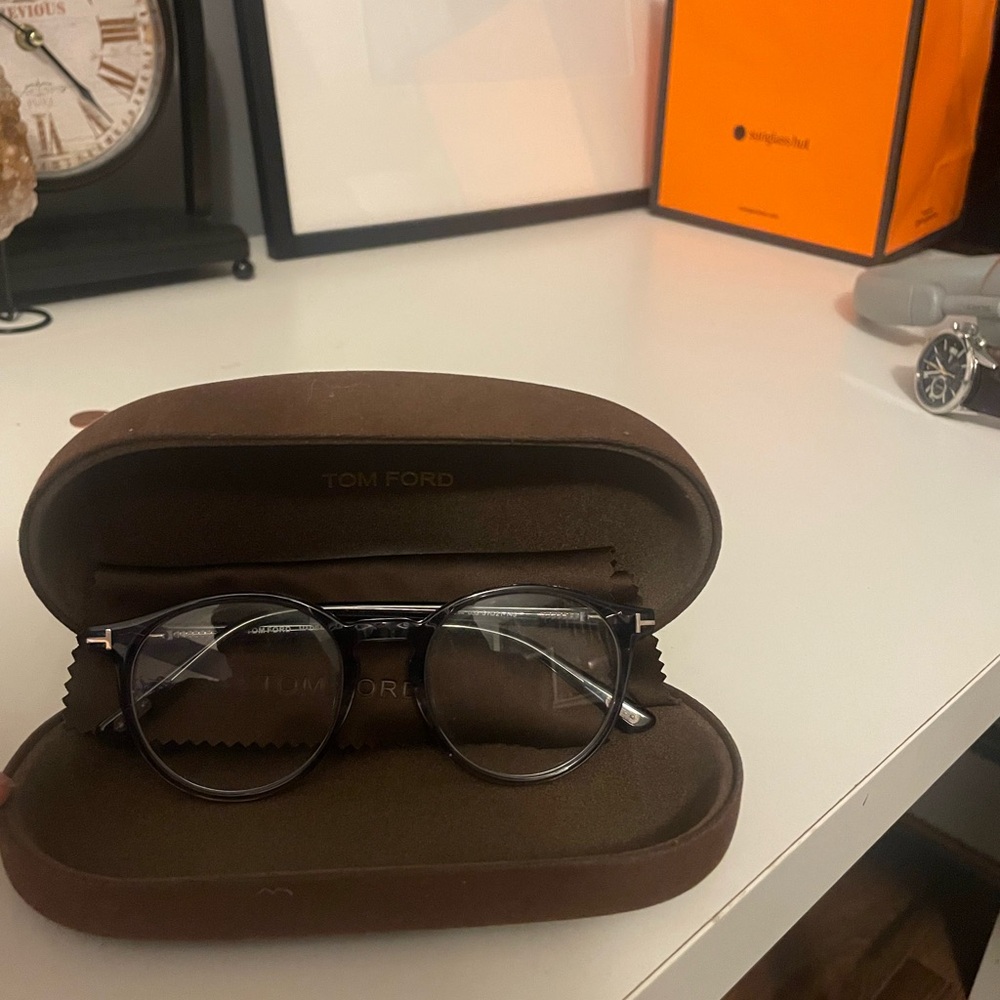 Clear blue Tom ford round glasses